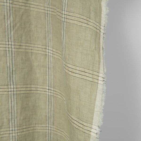 Washed linen fabric green-beige checks, fabric edge