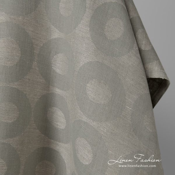 Medium-weight fabric is suitable for making gorgeous-looking tablecloths, napkins, other table and kitchen linen items, as well as curtains, and even clothes
