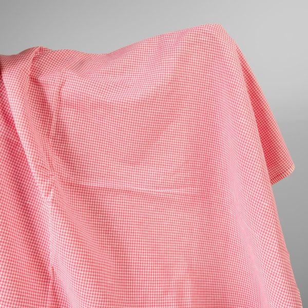 Linen cotton fabric in bright pink checks