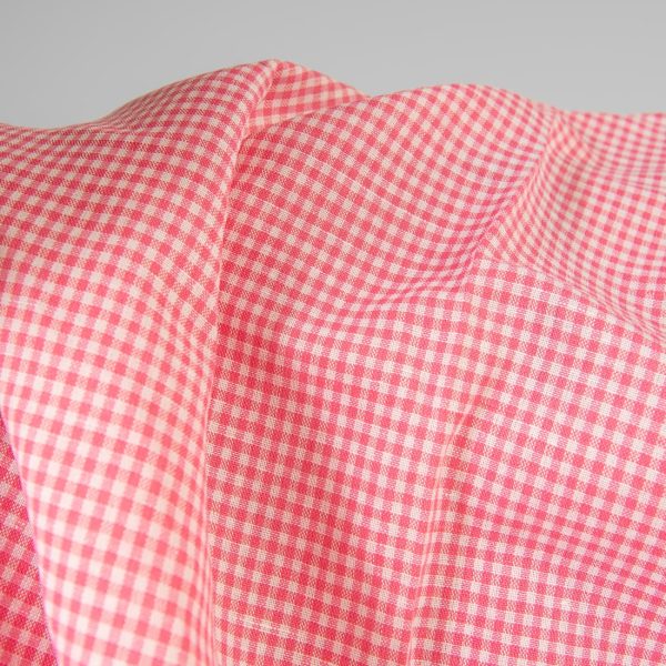 Linen cotton fabric in bright pink checks 180cm