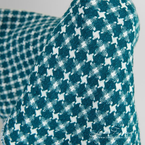 Linen fabric in houndstooth