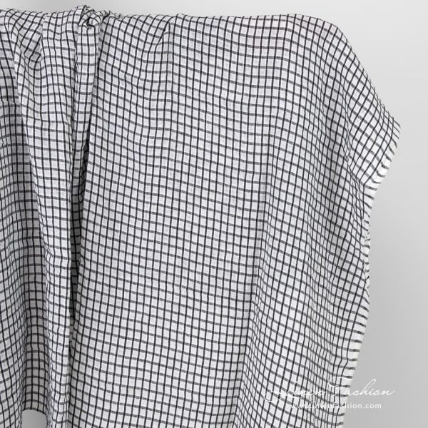 Linen fabric in checks