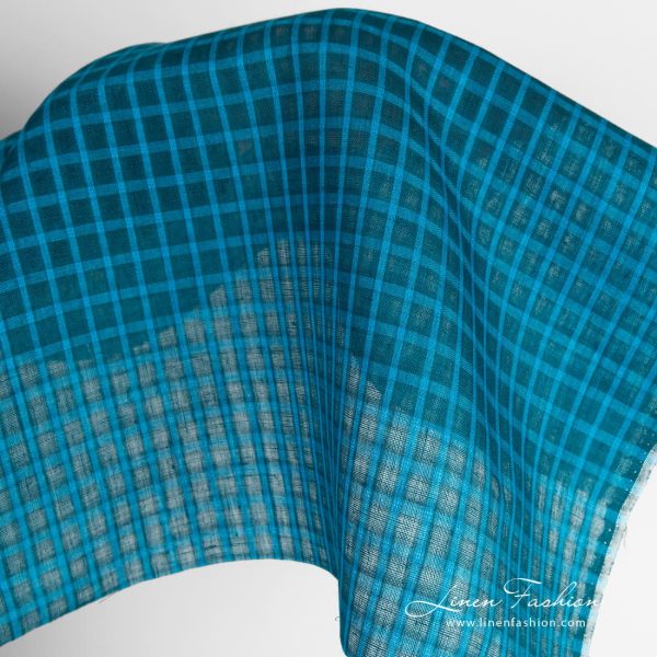 Linen fabric in blue checks
